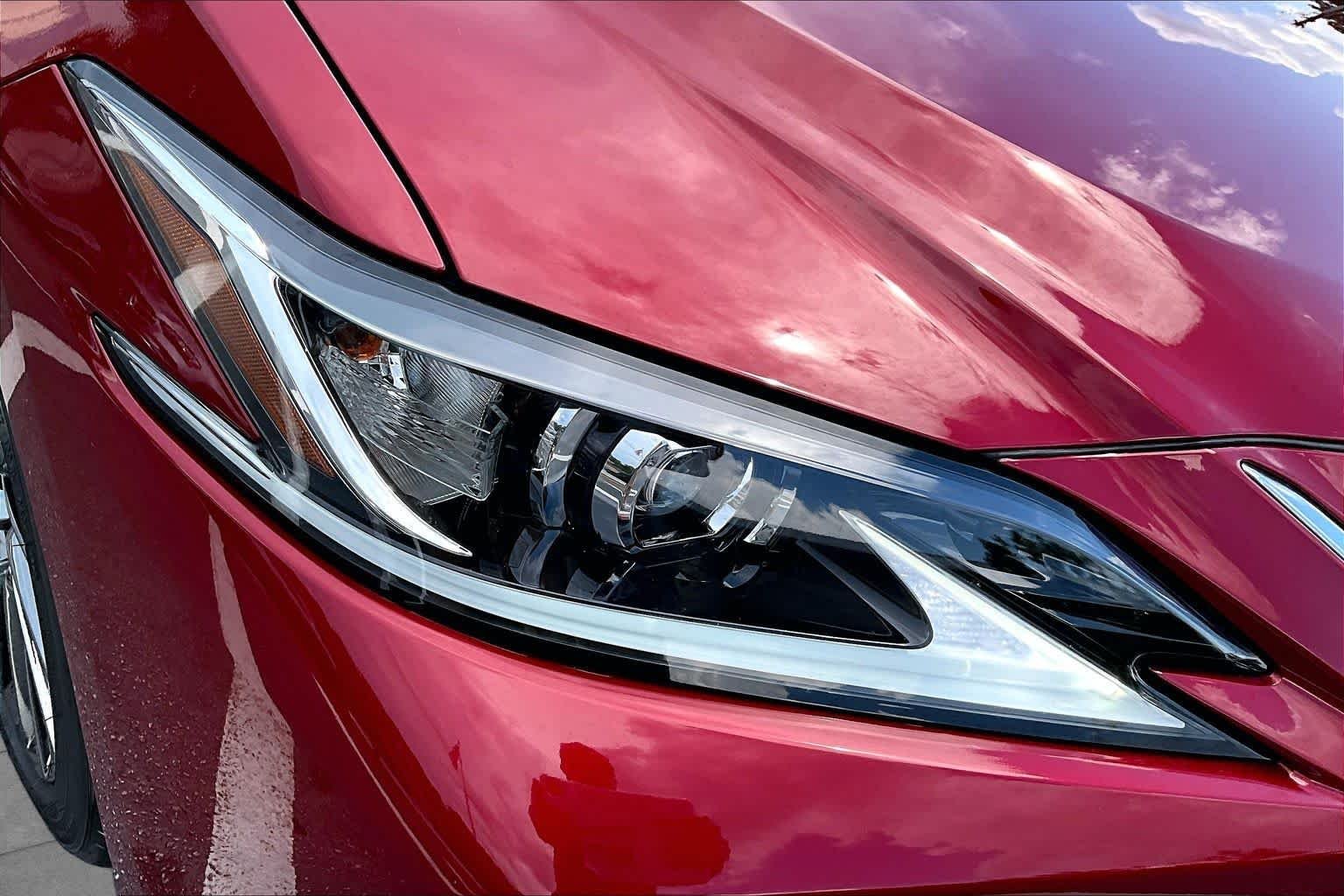 Used 2024 Matador Red Mica Lexus Ultra Luxury image 31