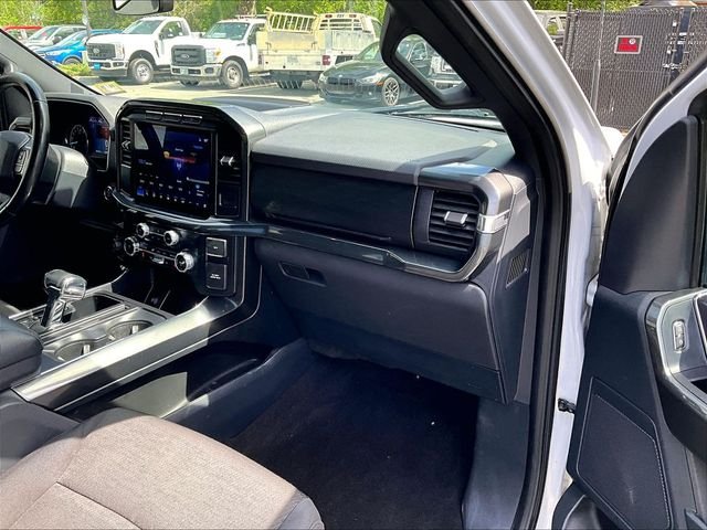 Used 2022 White Ford XLT image 17