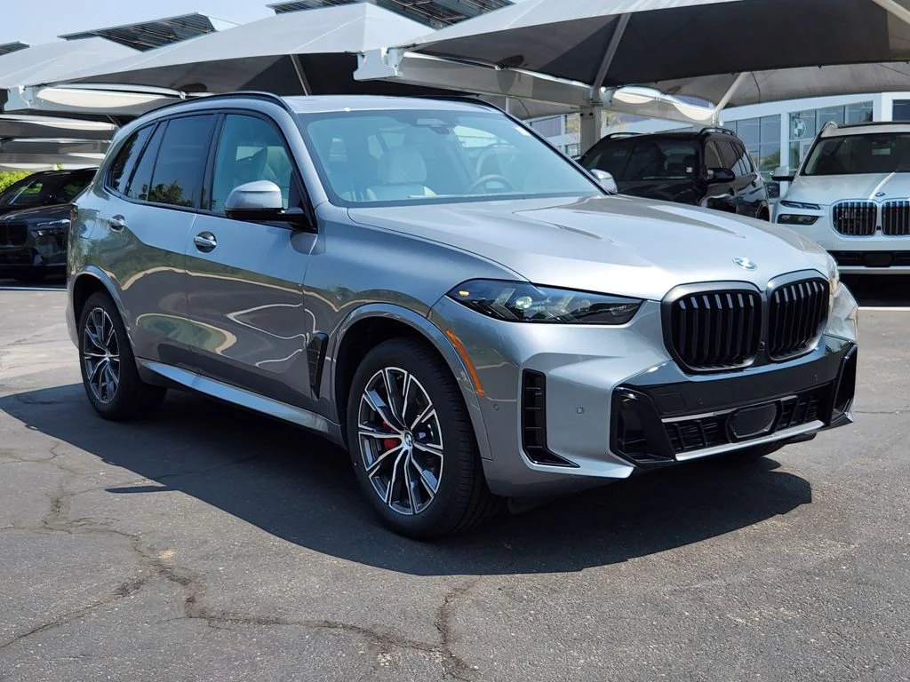 New 2026 Skyscraper Grey Metallic BMW xDrive40i image 5