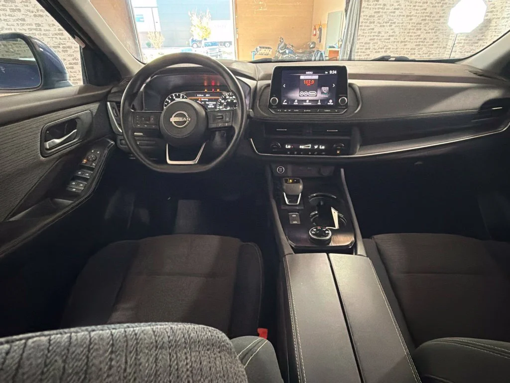 Used 2023 Caspian Blue Metallic Nissan SV image 20