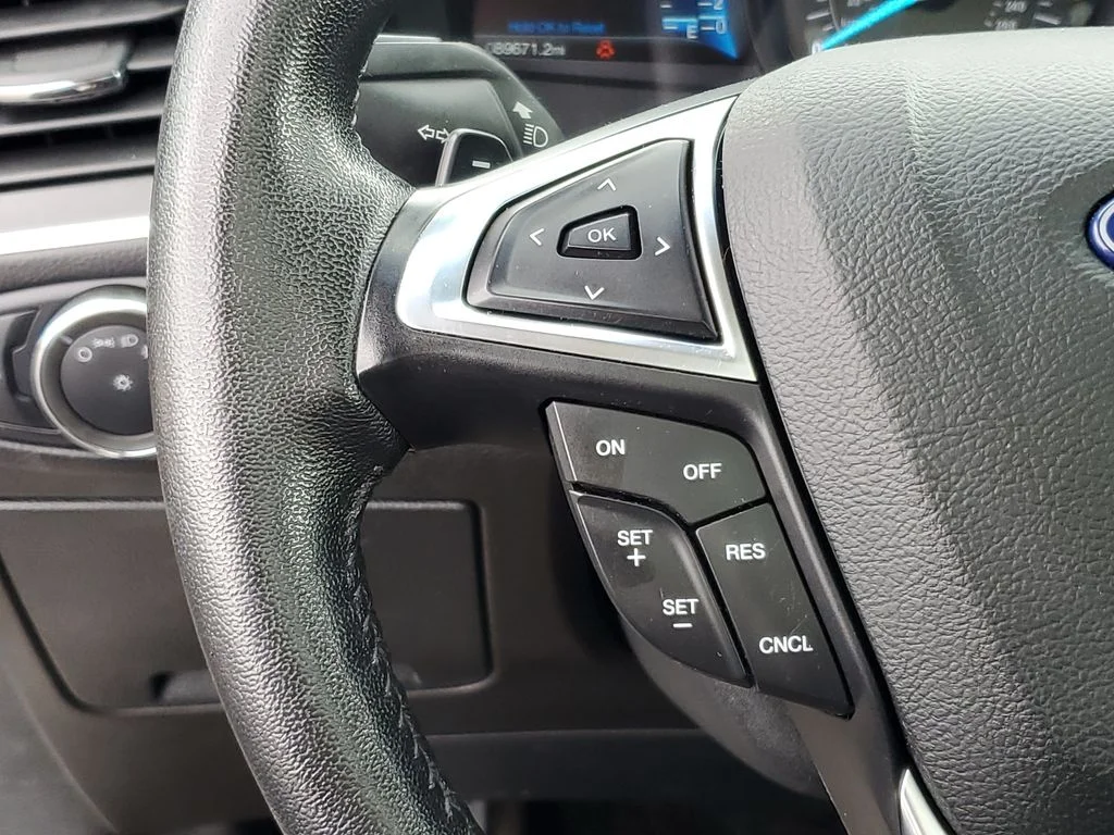 Certified Used 2018 White Gold Metallic Ford SEL image 12