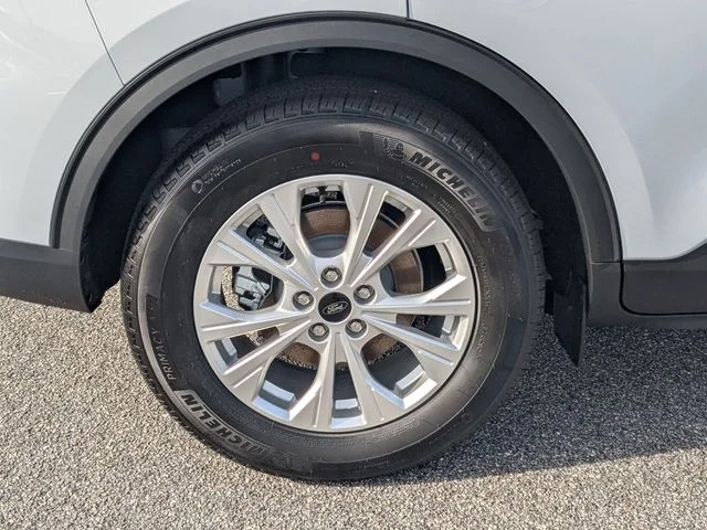New 2026 Space Silver Metallic Ford Active® image 10