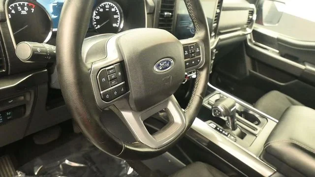 Used 2023 Red Ford XLT image 16