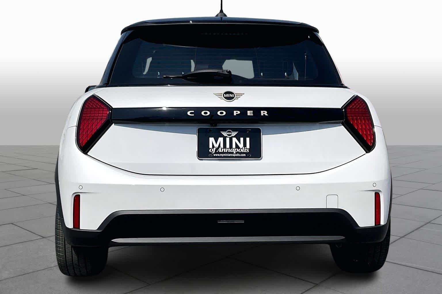 Pre-Owned 2026 MINI Hardtop 2 Door Cooper