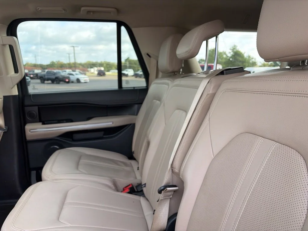 Used 2024 Oxford White Ford Limited image 35