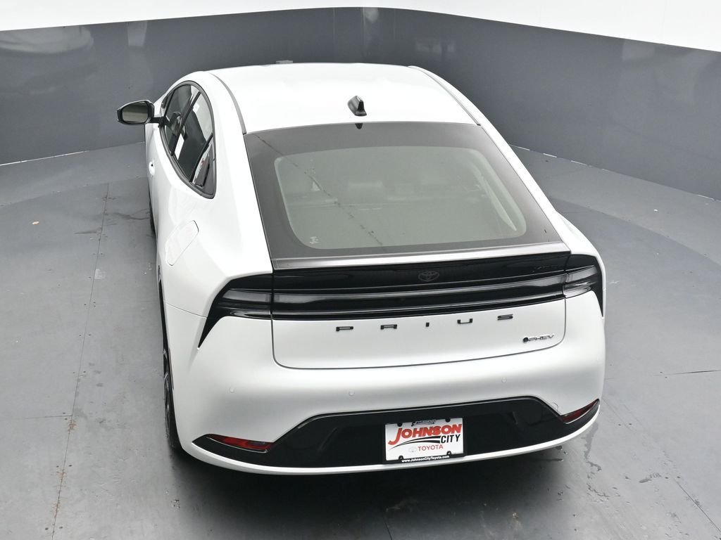 New 2026 Wind Chill Pearl <sup>1</sup> Toyota  XSE image 26