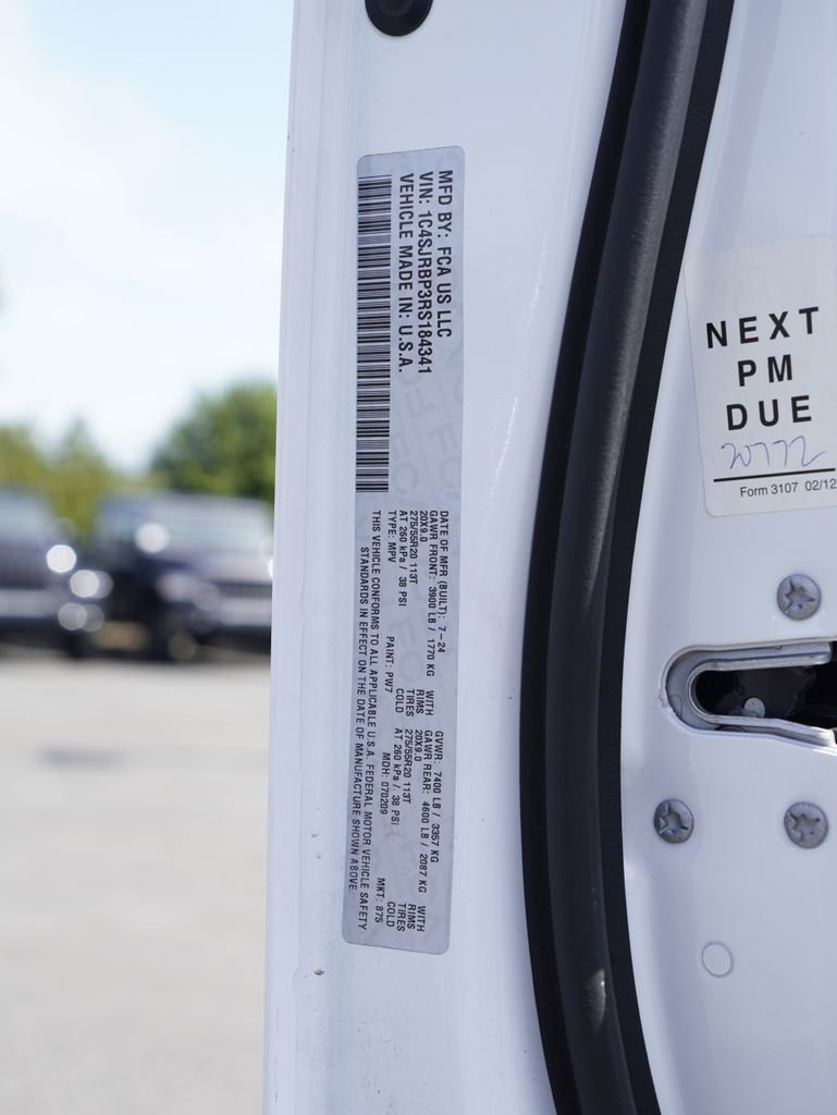 Used 2024 White Jeep Series II image 7