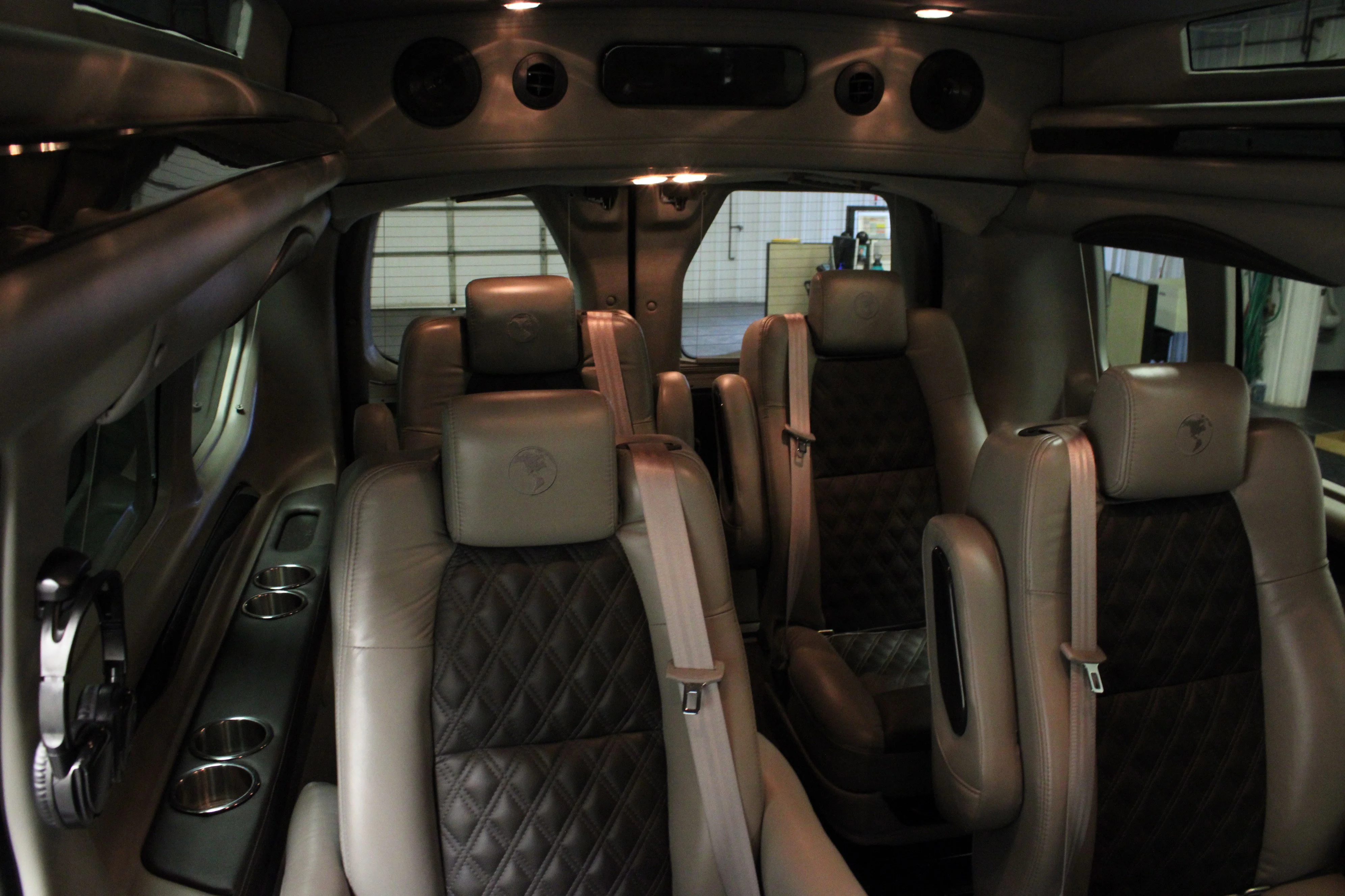 Used 2024 Carbonized Gray Metallic Ford  image 15