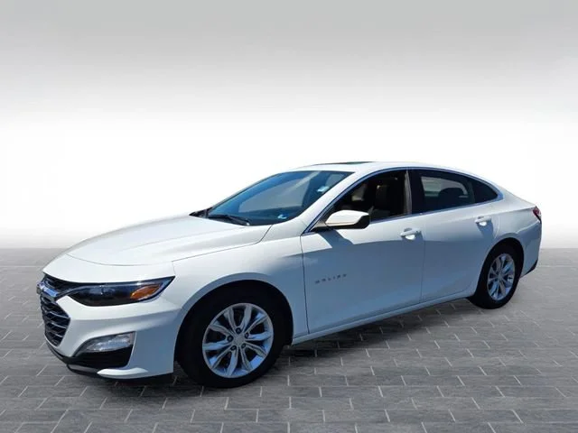 Used 2020 SUMMIT WHITE Chevrolet LT image 3