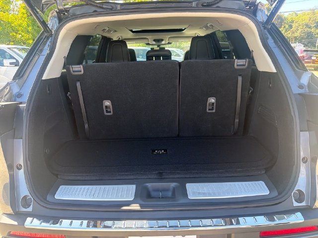 Used 2023 Gray INFINITI LUXE image 9