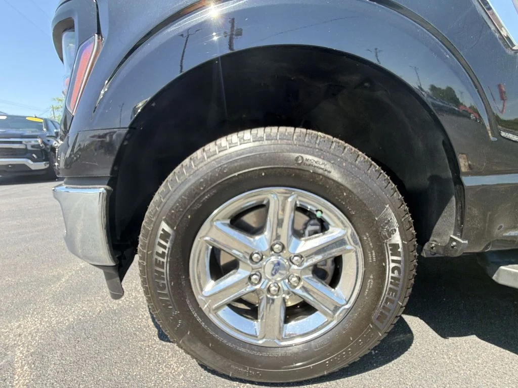 Used 2024 Black Ford XLT image 16