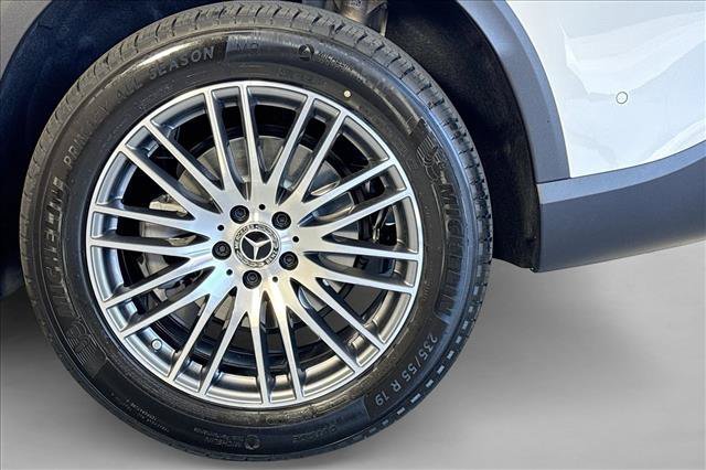 New 2026 Polar White Mercedes-Benz GLC 300 image 59