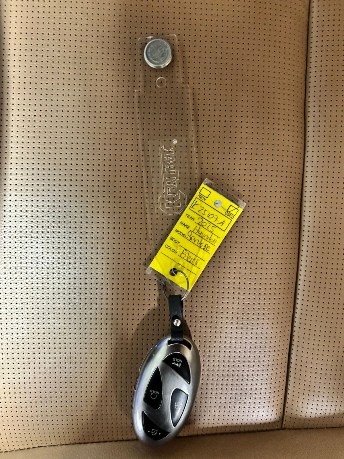 Used 2025 Black Hyundai Limited image 26