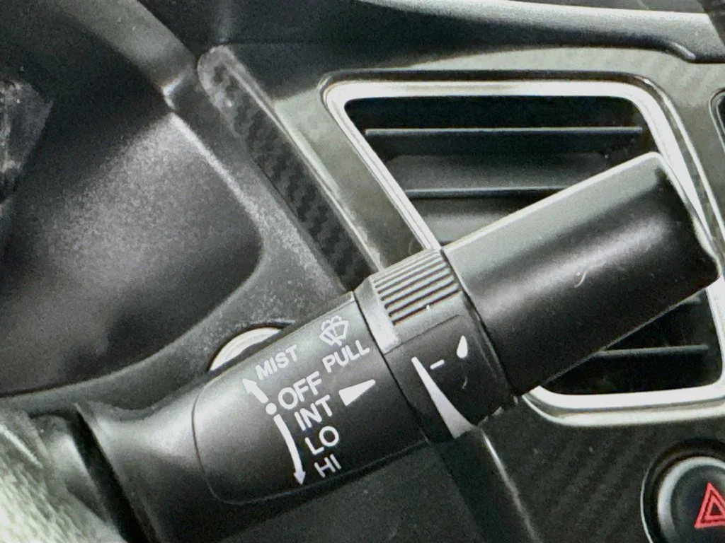 Used 2015 Crystal Black Pearl Honda Si image 14