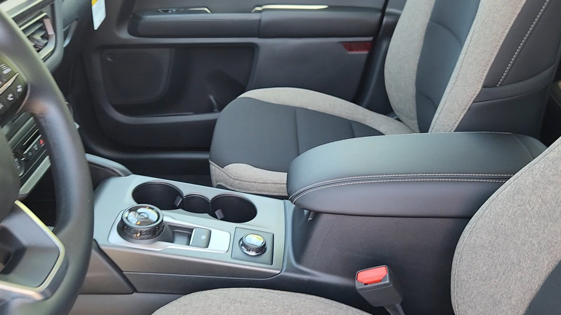 New 2025 Azure Gray Metallic Tri-Coat Ford Big Bend image 31