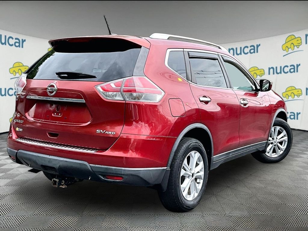 Used 2016 Cayenne Red Nissan SV image 6