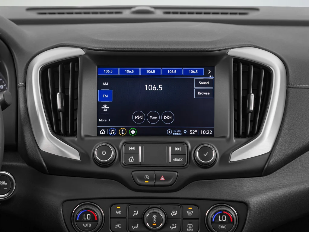 Used 2023 White GMC AT4 image 22