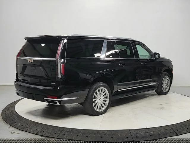 2023 Cadillac Escalade ESV Premium Luxury - Photo 7
