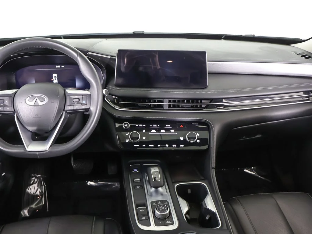 Used 2023 Titanium INFINITI LUXE image 42