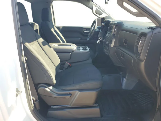 Used 2022 Summit White Chevrolet WT image 24
