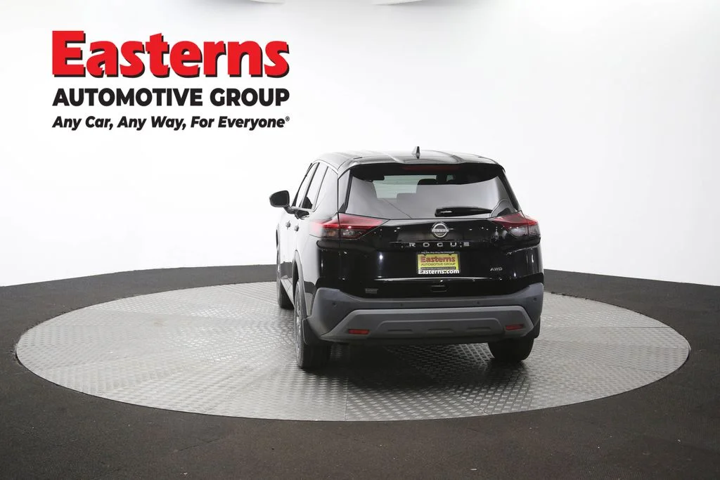 Used 2023 Black Nissan S image 37