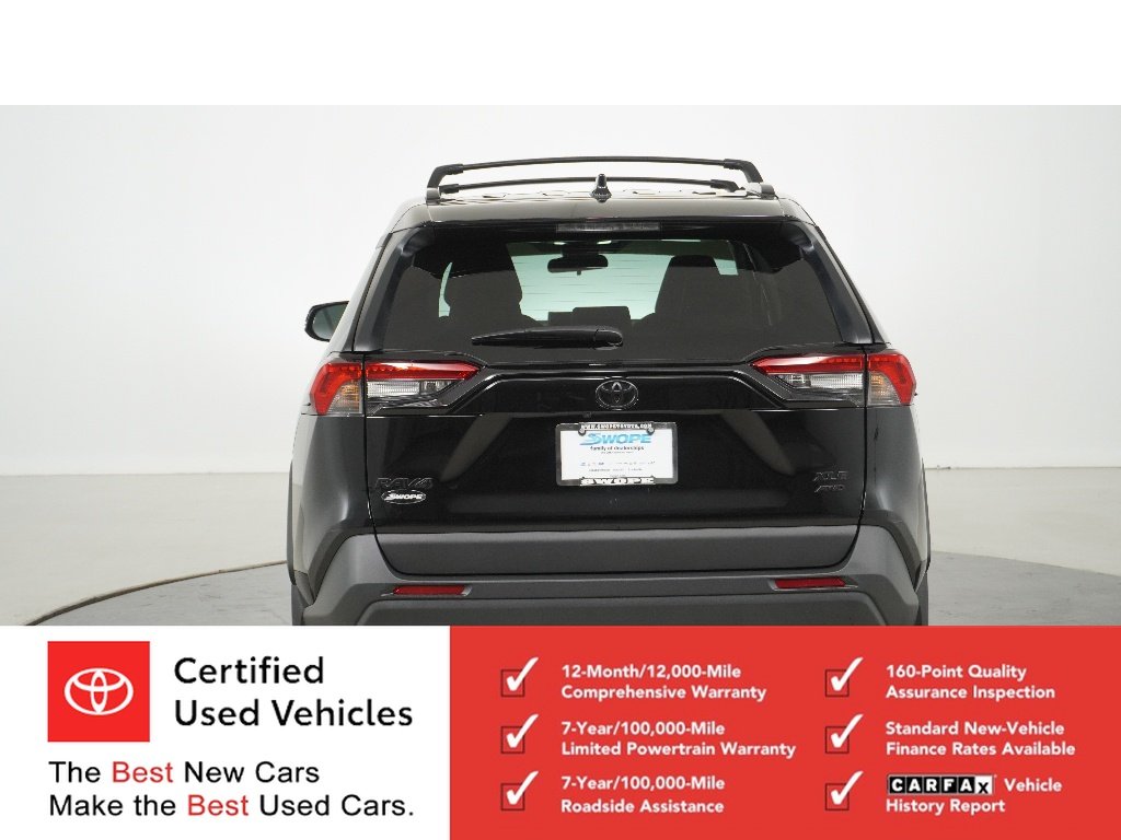 Certified Used 2025 Midnight Black Metallic Toyota XLE Premium image 4