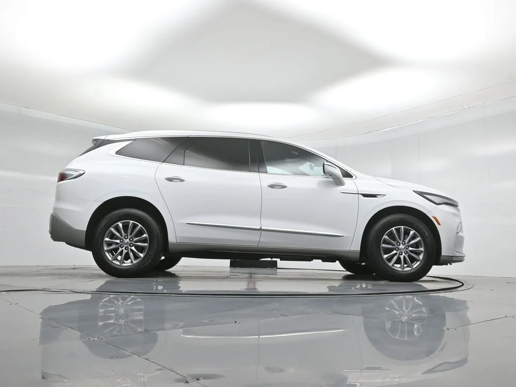 Used 2024 White Buick Premium Group image 51