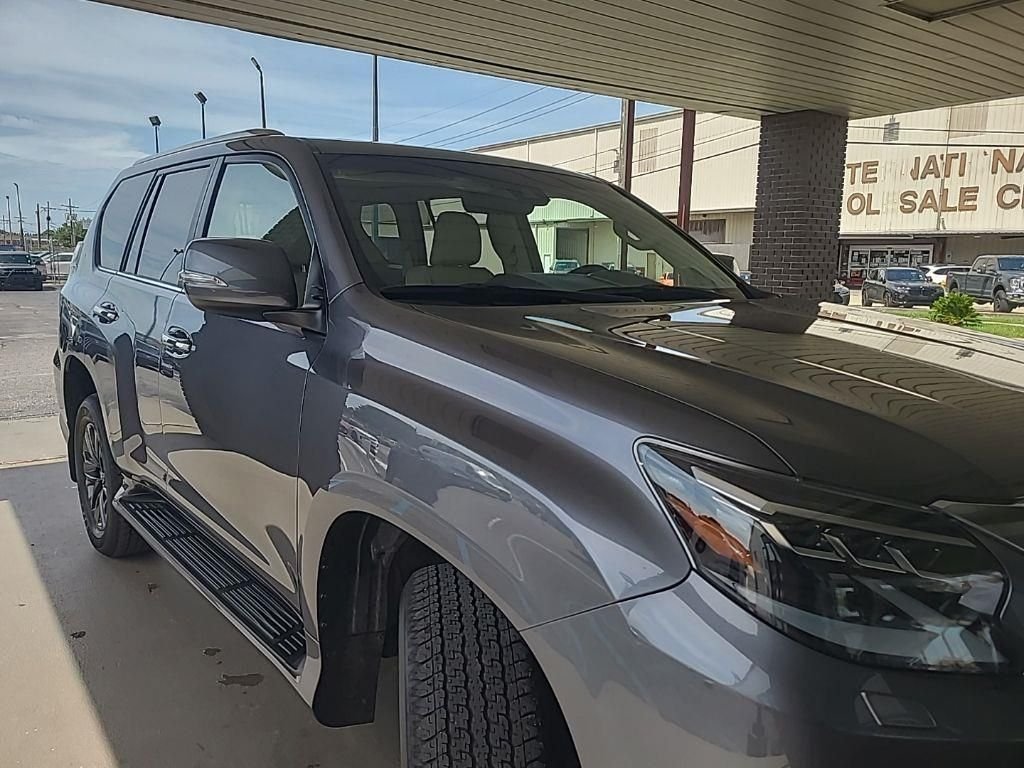 Used 2021 Gray Lexus 460 image 9