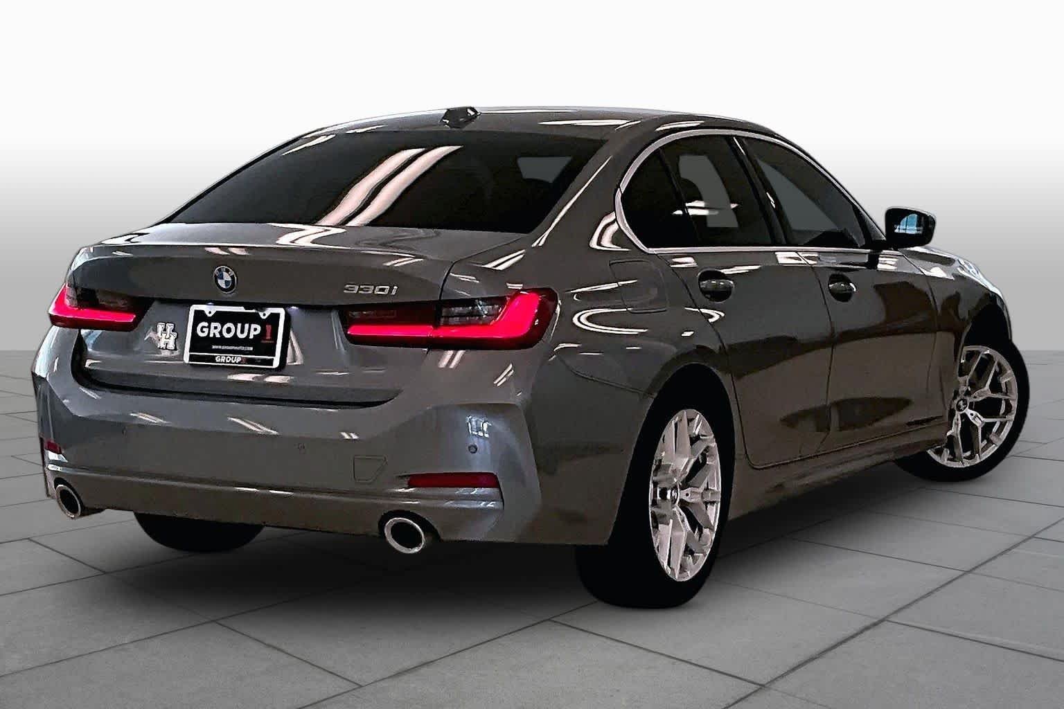 Used 2025 Skyscraper Grey Metallic BMW 330i image 11