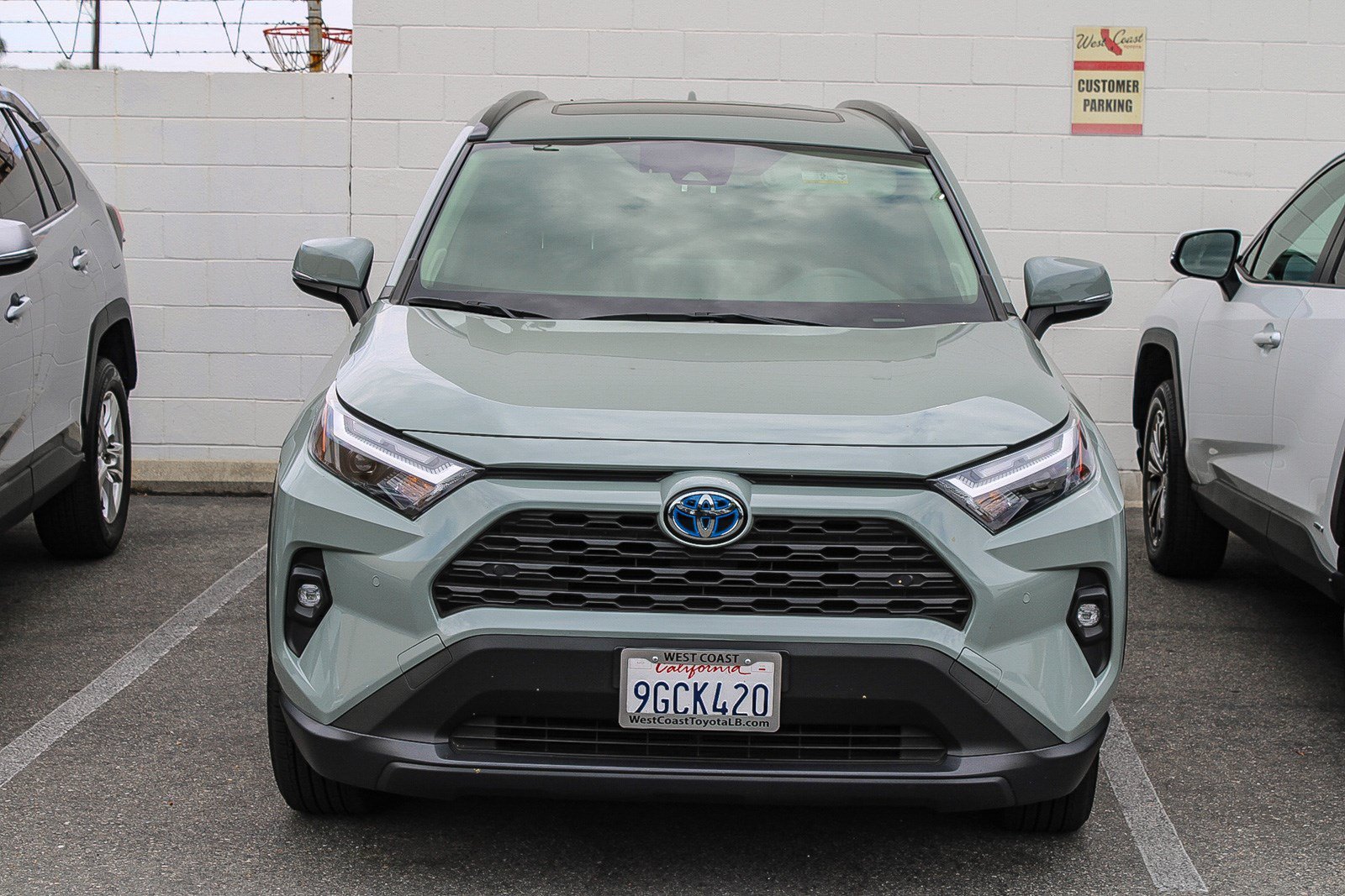 Certified Used 2023 Lunar Rock Toyota Hybrid XLE Premium image 2