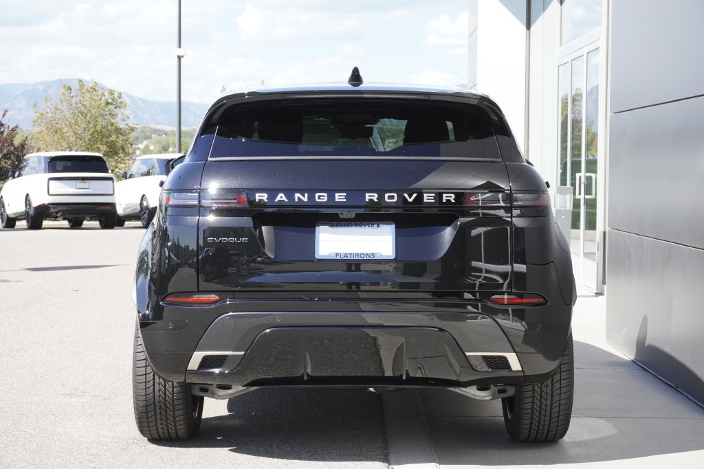 New 2026 Santorini Black Land Rover Hoxton Edition image 6