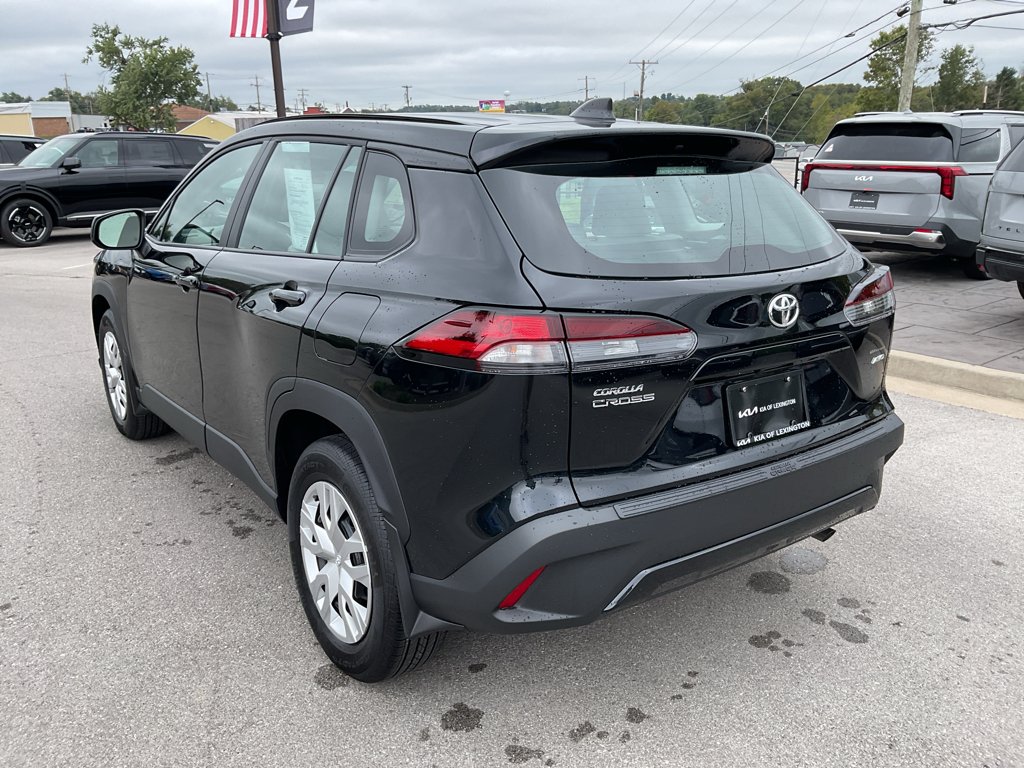 Used 2026 Jet Black Toyota L image 7