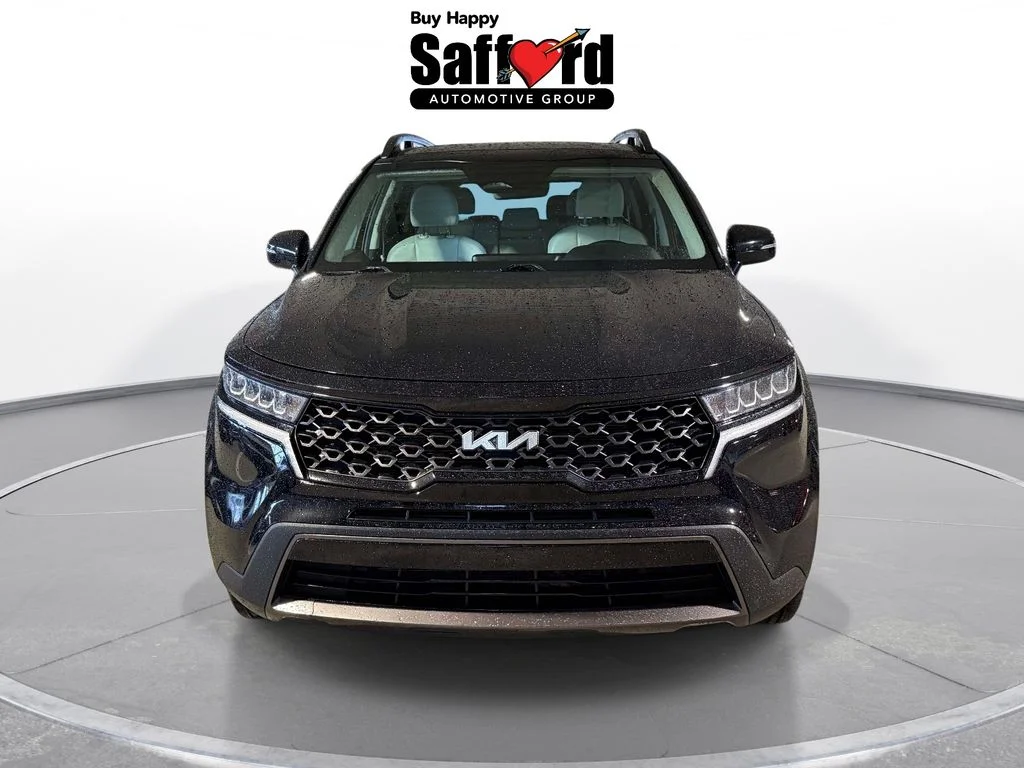 Used 2022 Black Kia S image 7