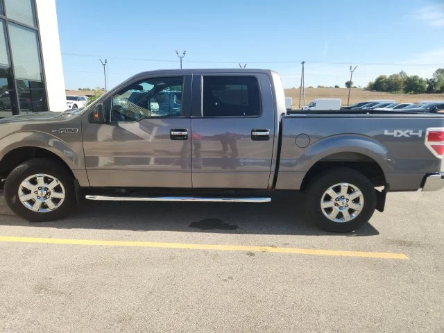 Used 2013 Sterling Gray Metallic Ford XLT image 2