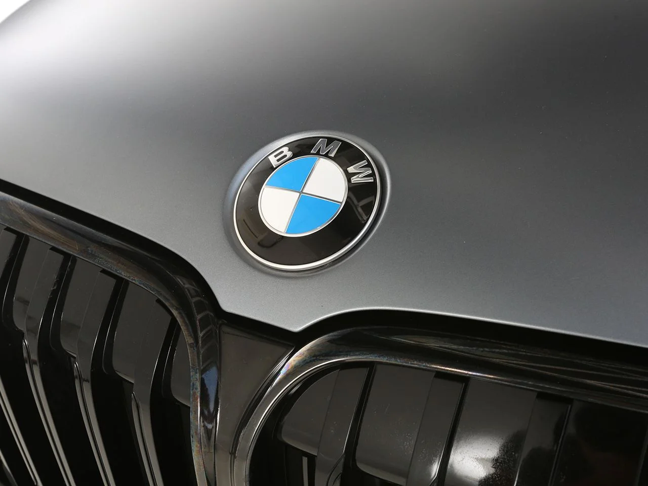 Used 2022 Blue BMW 750i xDrive image 8