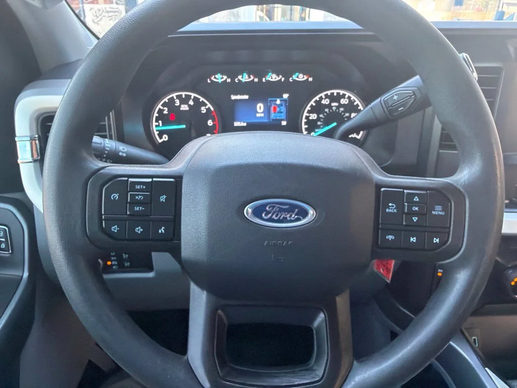 Used 2024 Oxford White Ford XLT image 20