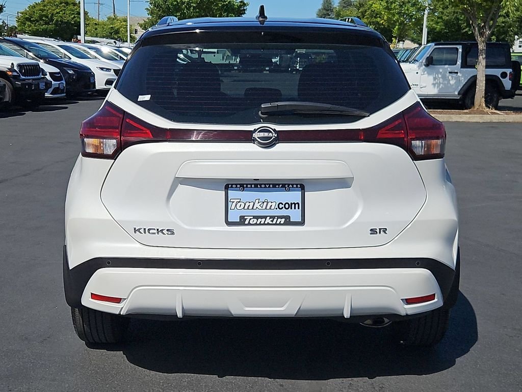 Used 2023 White Nissan SR image 5
