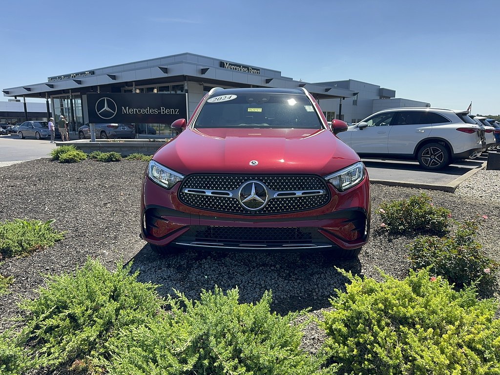 Certified Used 2024 MANUFAKTUR Patagonia Red Metallic Mercedes-Benz GLC 300 4MATIC® image 6
