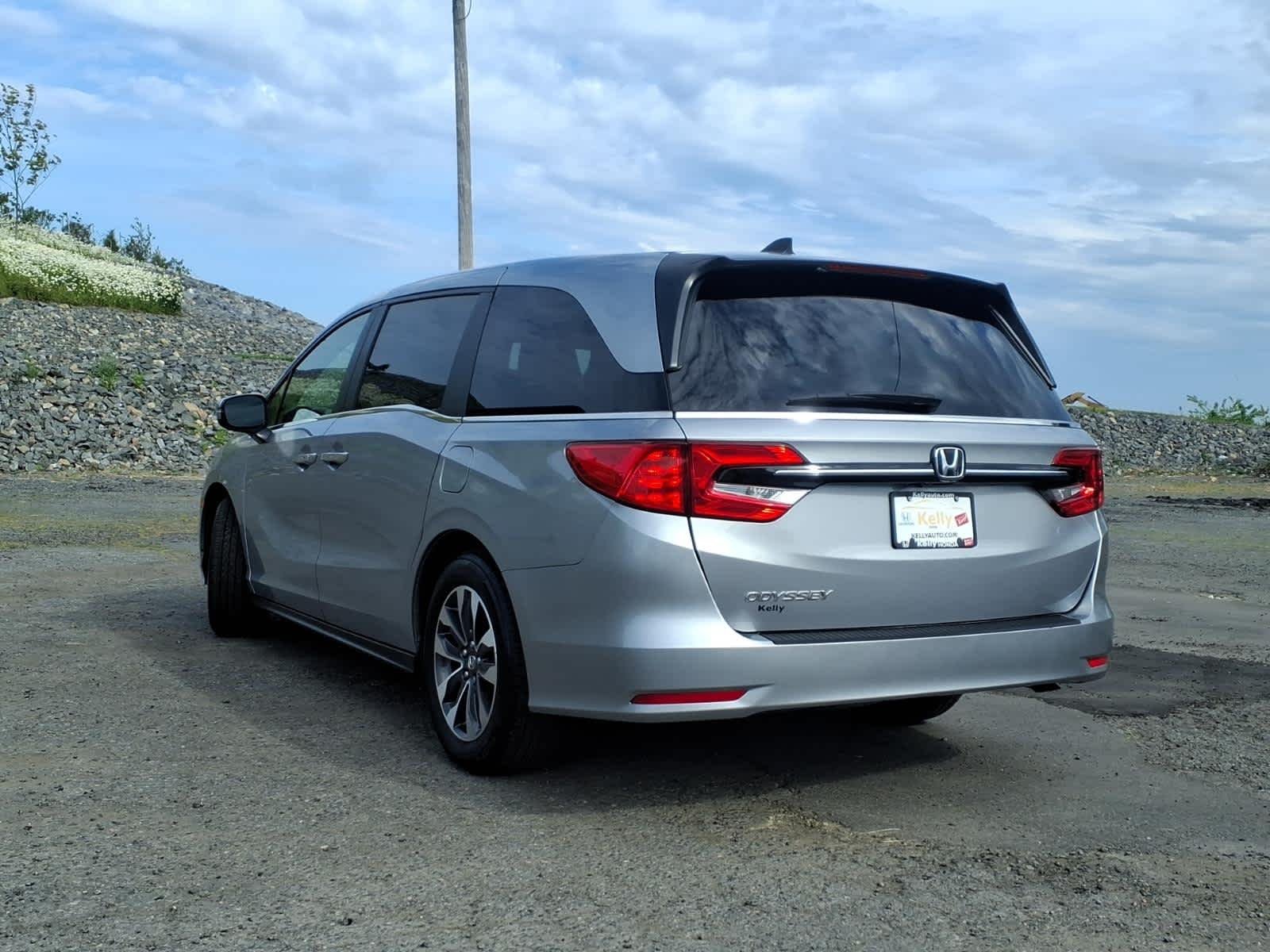 2024 Honda Odyssey EX-L - Photo 7