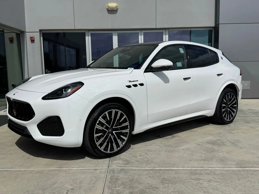 Used 2025 Bianco Maserati Modena image 4