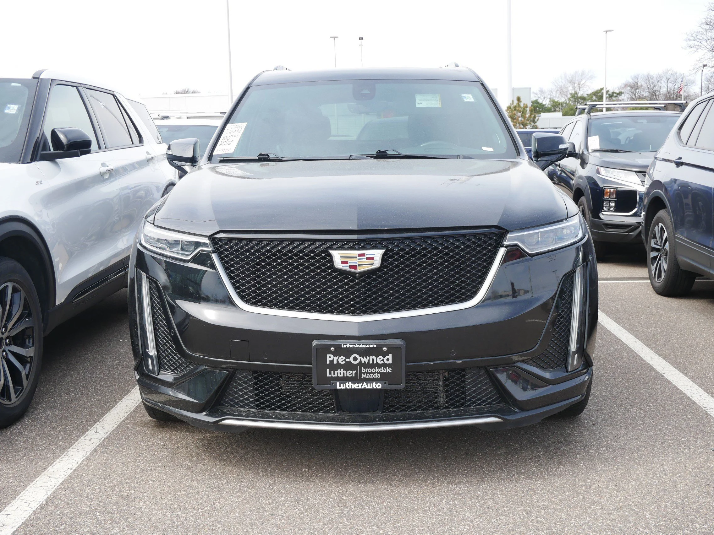 Used 2020 Cadillac XT6 Sport with VIN 1GYKPGRSXLZ182785 for sale in Brooklyn Center, Minnesota
