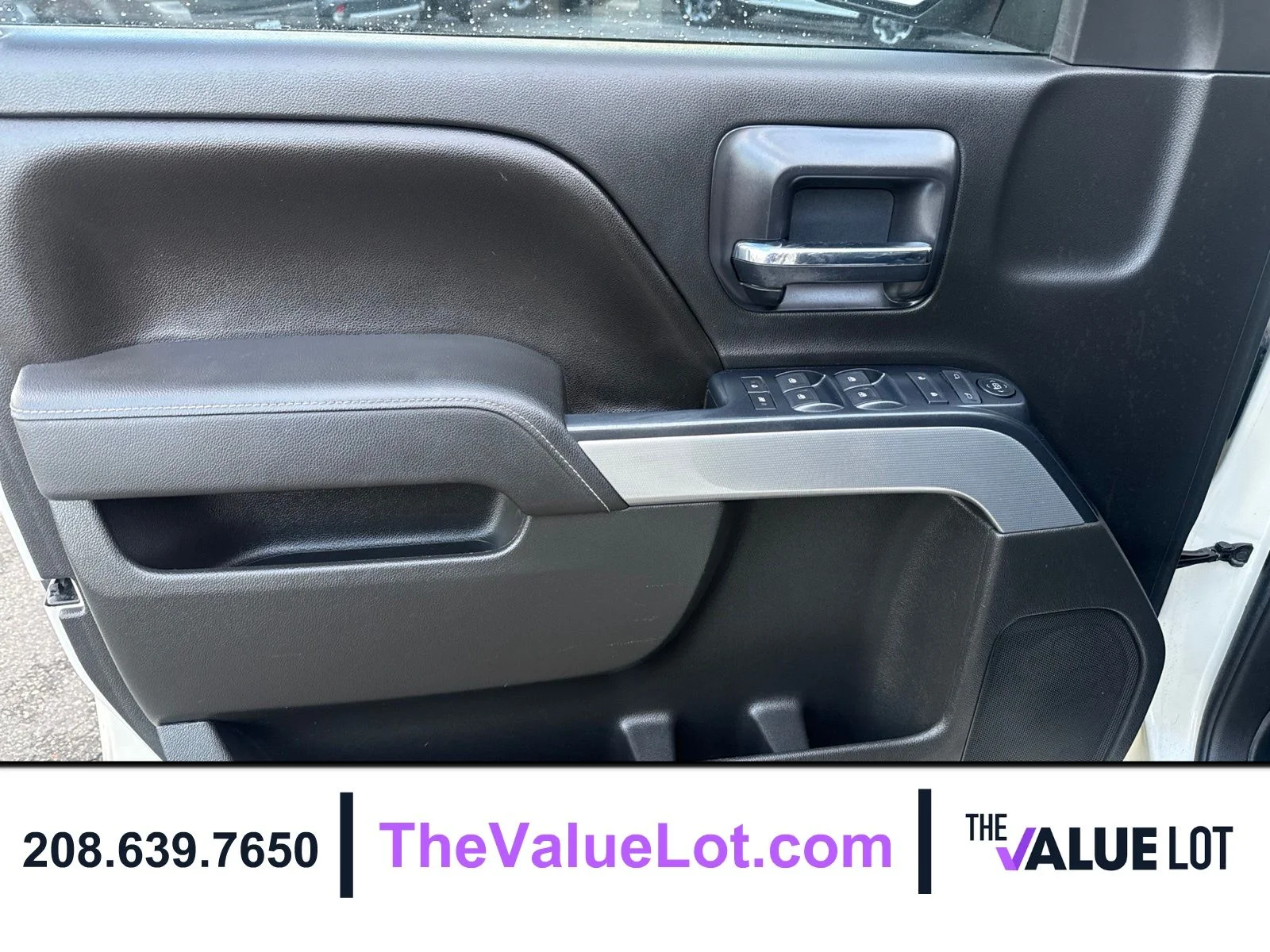 Used 2014 White Chevrolet LT image 19