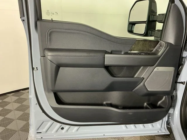 New 2026 Glacier Gray Metallic TriCoat Ford Lariat image 15