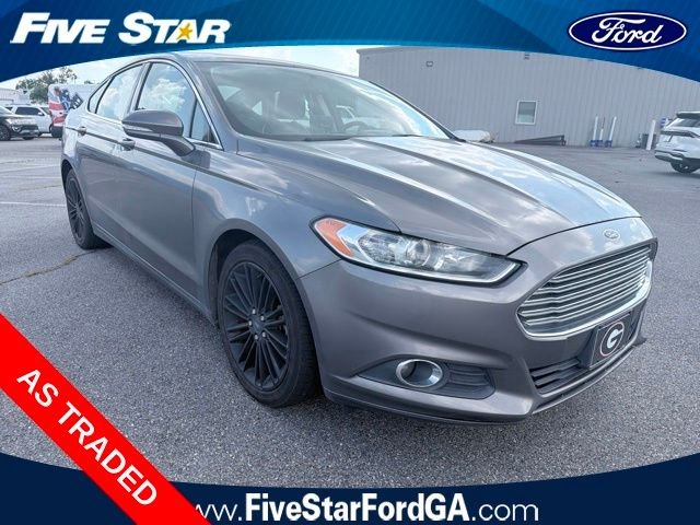Used 2014 Gray Ford SE image 1