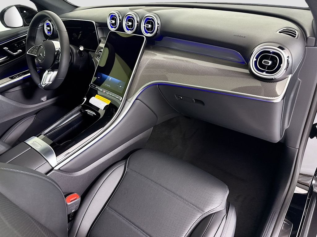 New 2026 Black Mercedes-Benz GLC 300 image 17