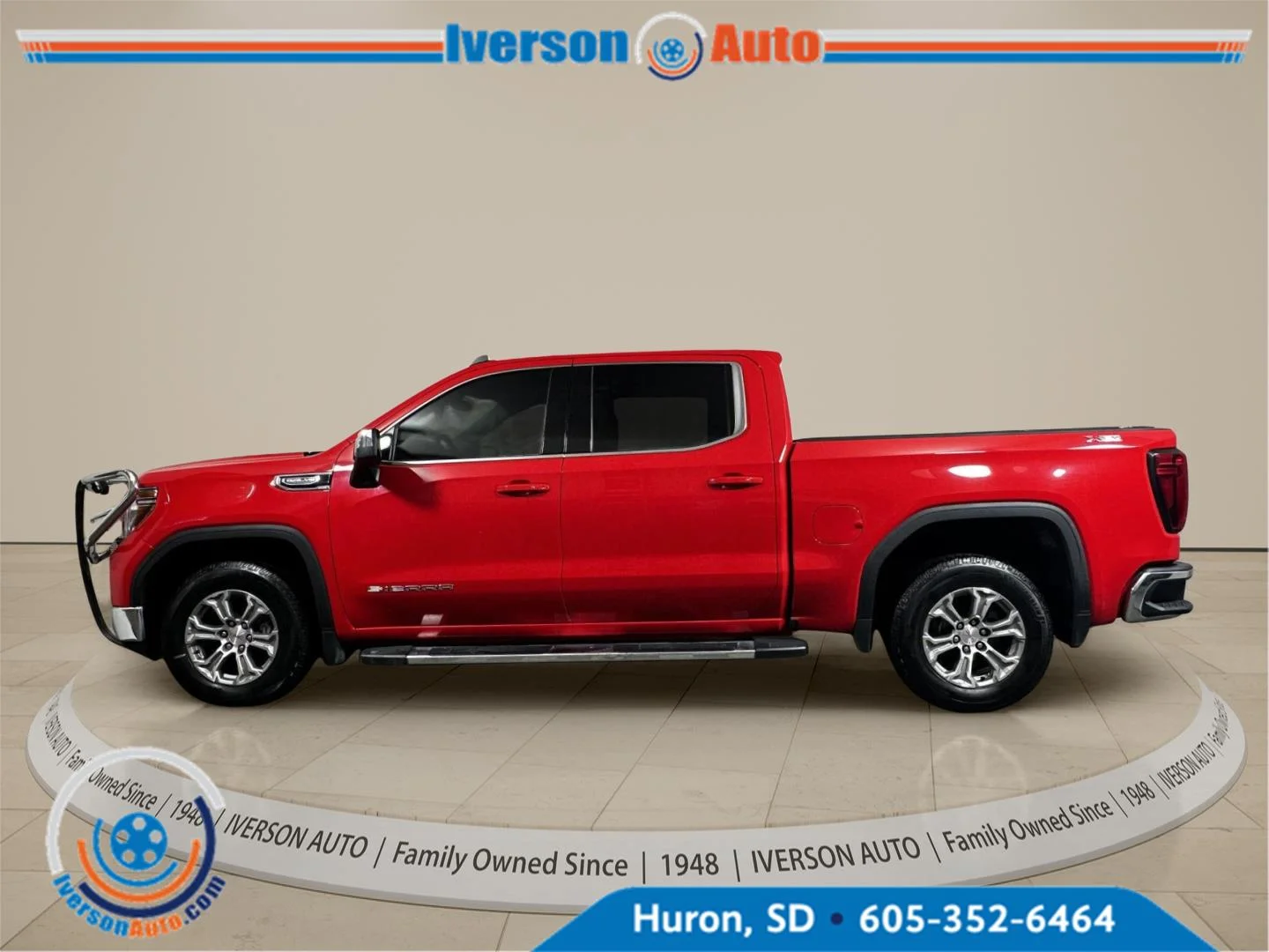 Used 2020 Cardinal Red GMC SLE image 5