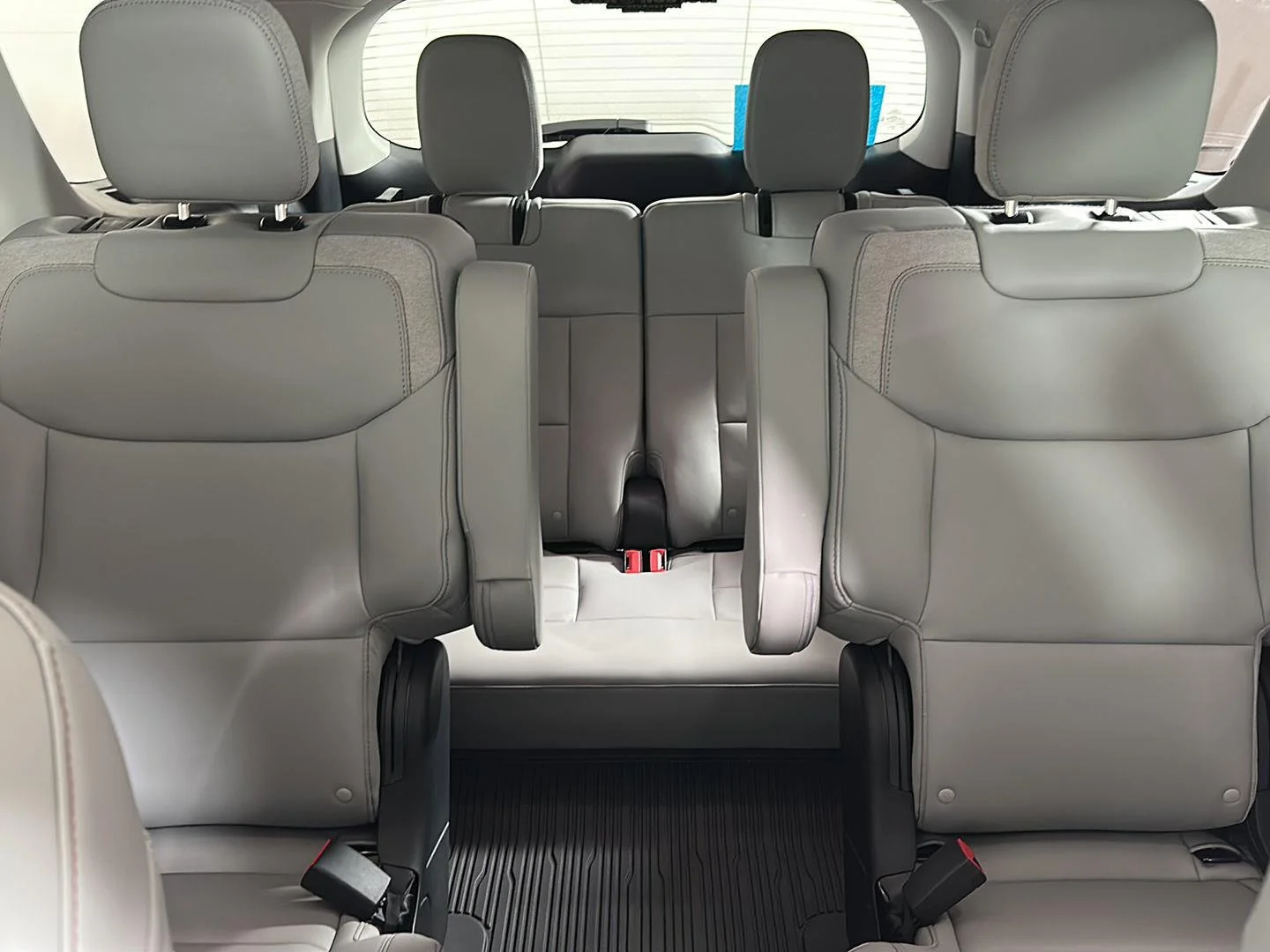 New 2026 Star White Metallic Tri-Coat Ford Active image 22