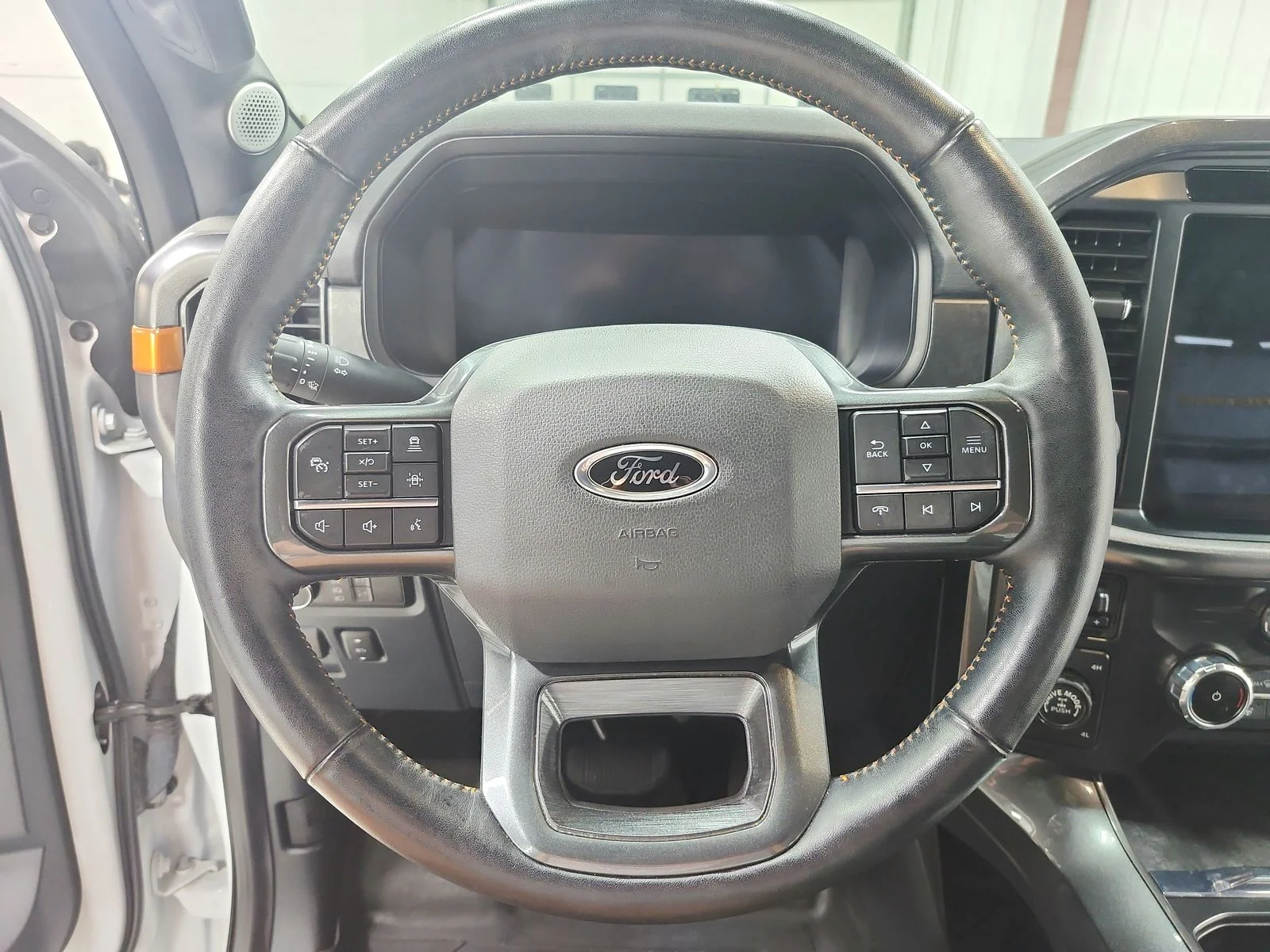Used 2022 Oxford White Ford Tremor image 26