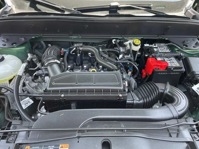 Used 2025 Green Ford Outer Banks image 14