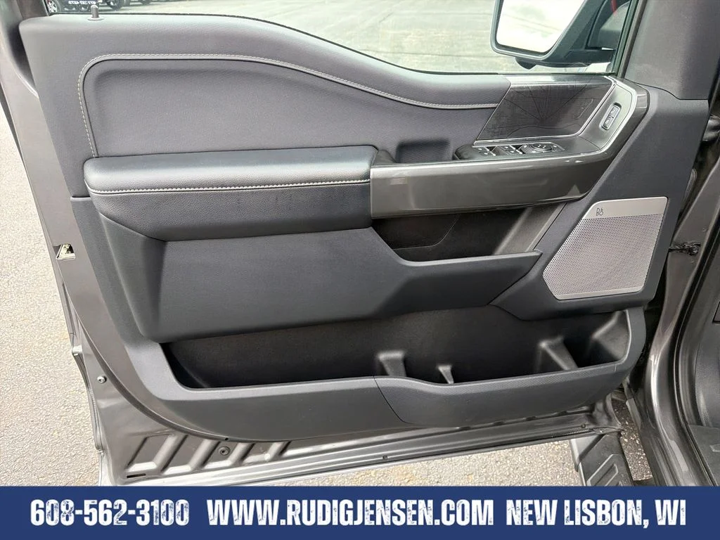 Used 2023 Gray Ford XLT image 10